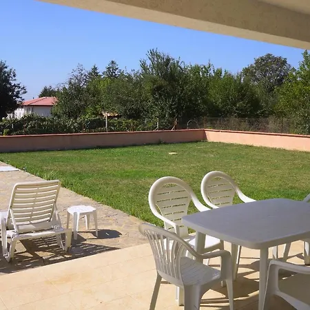 брендън и дезмънд - до балчик - Brendon And Desmond - Near Balchik Dom wakacyjny Sokolovo
